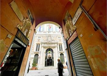Appartamento ristrutturato fronte Palazzo Tursi 