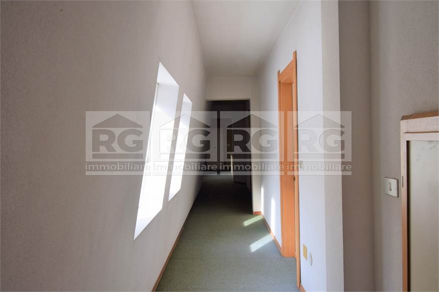 Photo 37