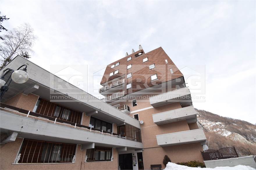 IL PALAZZO