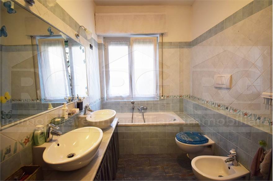 BAGNO PADRONALE CON DOCCIA