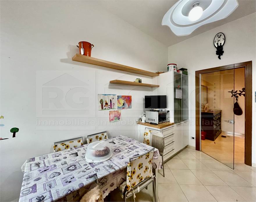 ALTRO LATO CUCINA
