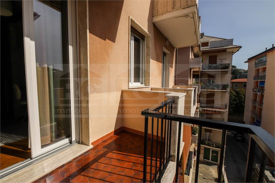 poggiolo ad angolo della seconda camera